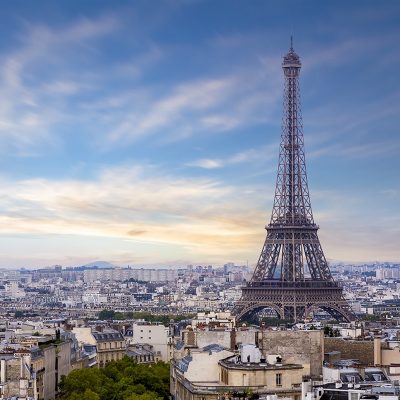 Menara Eiffel di Paris